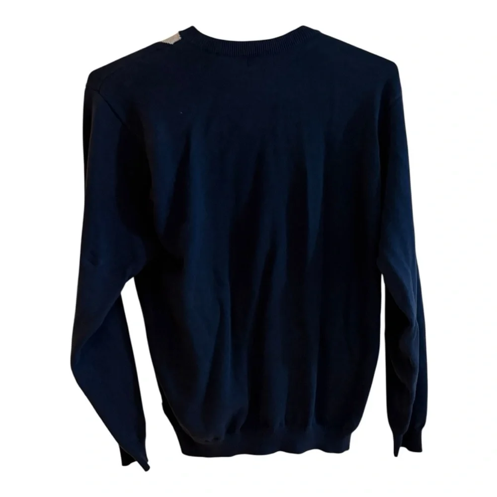 Izod Men's Navy and Gray Argyle V-Neck Sweater - Picture 5 of 5